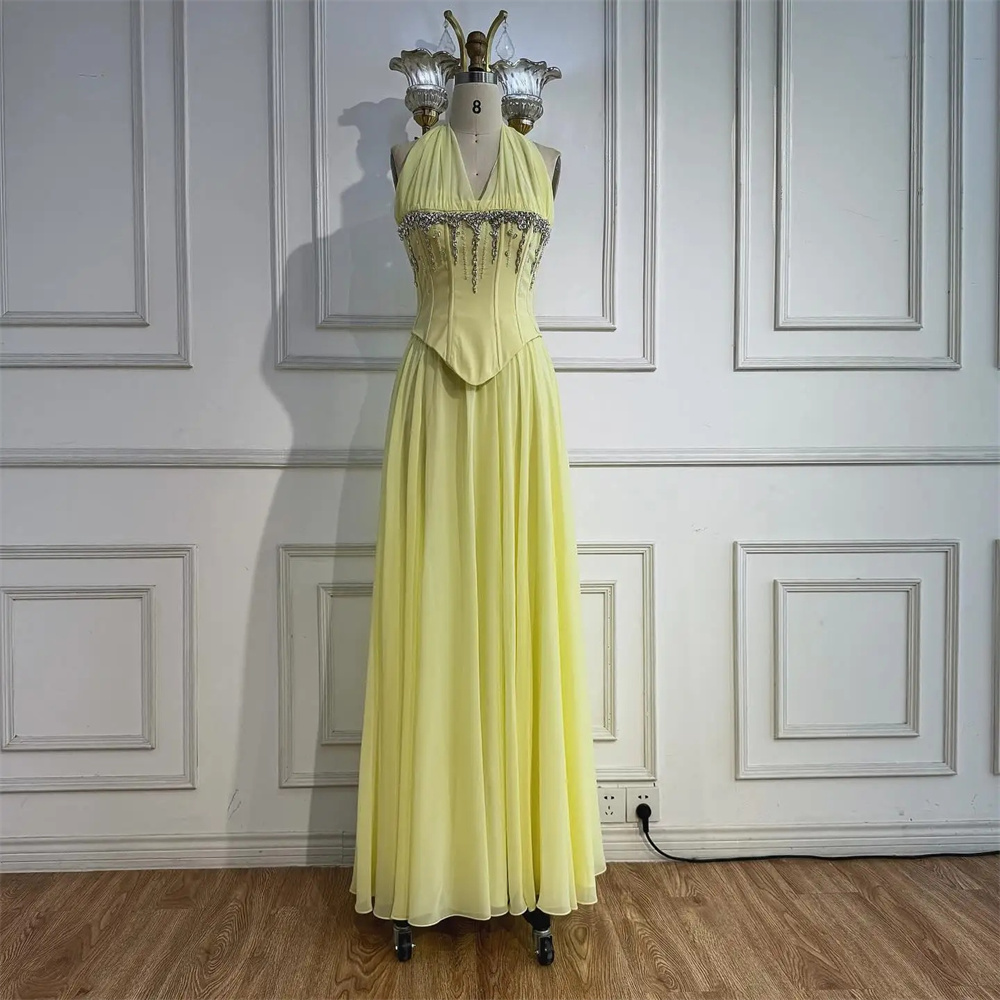 Custom yellow beaded halter-ne - Crossfit Event recension och pris