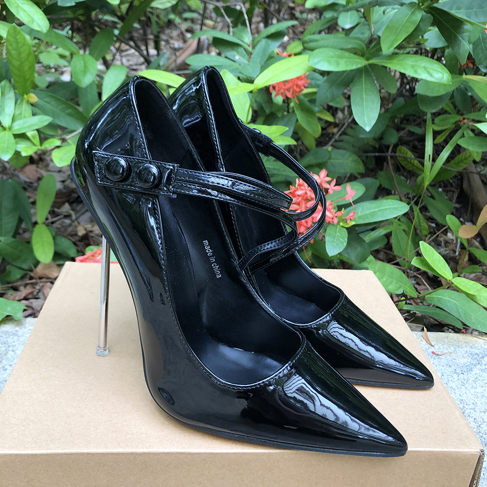 Glamorous Black Patent Leather - Crossfit Event recension och pris