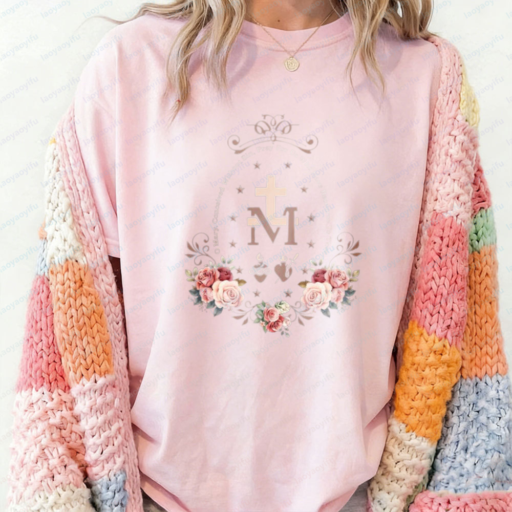 Floral Marian Cross T-Shirt Ca - Crossfit Event recension och pris